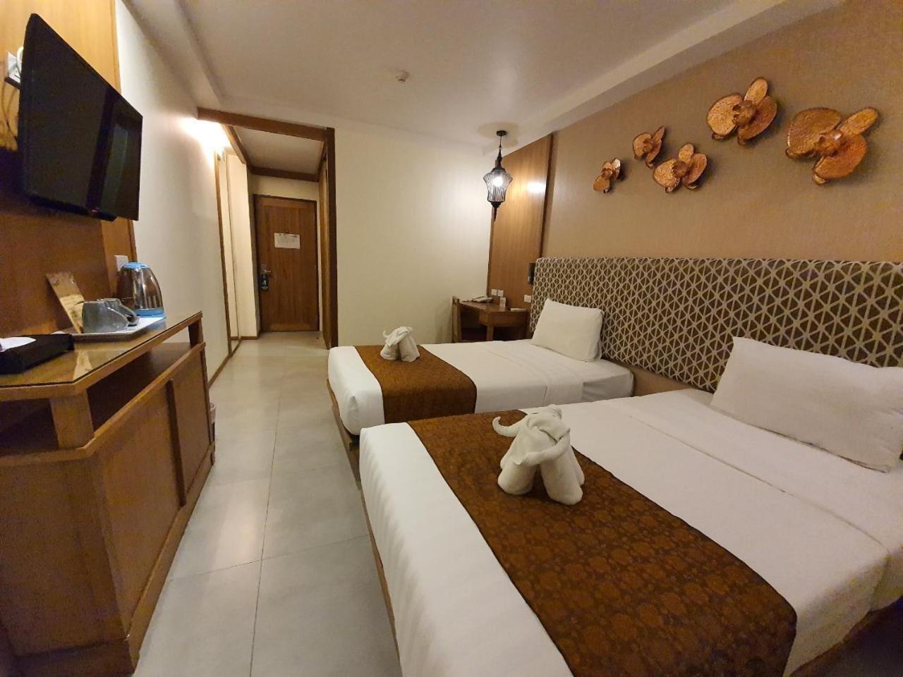 The Signature Hotel @ Thapae Chiang Mai Exteriör bild